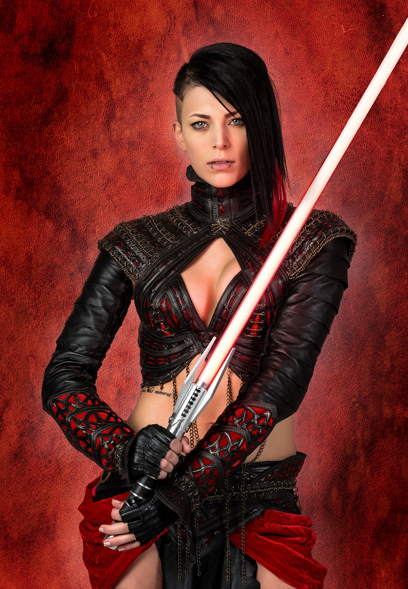 Illustration for article titled The Sith: Worse People, Better Dressers